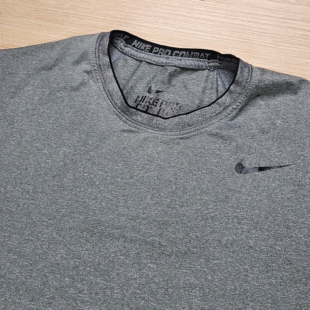 Nike Pro Combat Shirt Mens Large Gray Dri-FIT Compression Short Sleeve